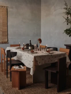 Baies tafelkleed 150x240 cm, Natural-dark chocolate