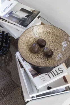 By Hand schaal op voet Ø31,5x20 cm, Sand