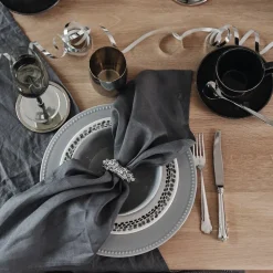 Byon servetring, Minerale