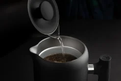 Clara koffiepers 70,9 cl, Matte black