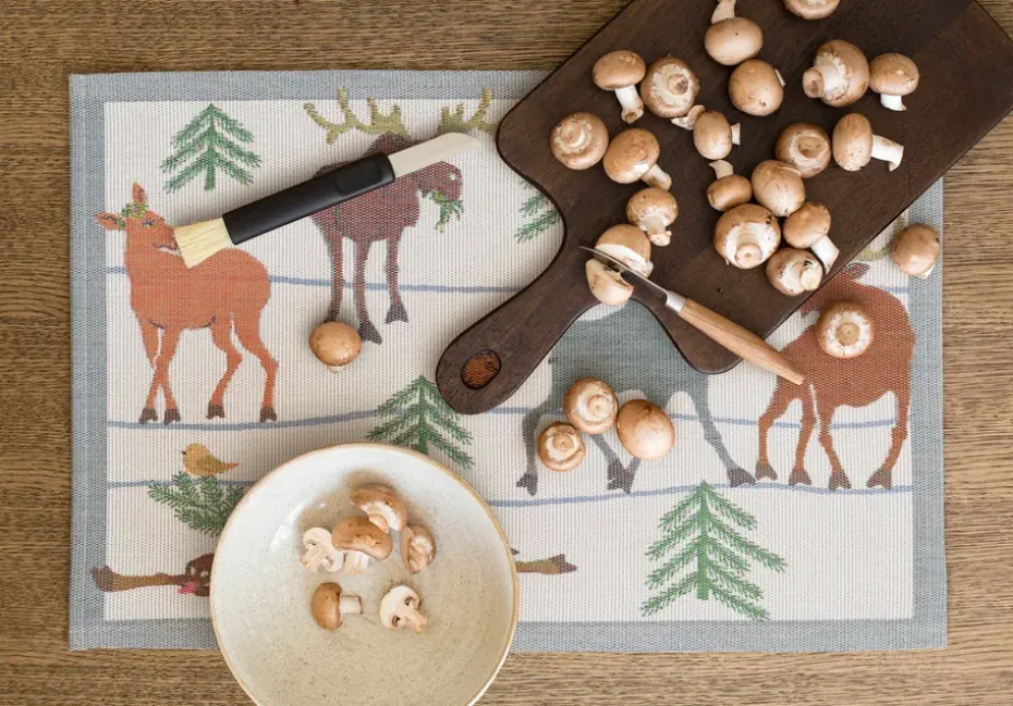 Clumsy moose placemat, 35x48 cm