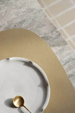 Corduroy placemat curve L, Lemon Sorbet