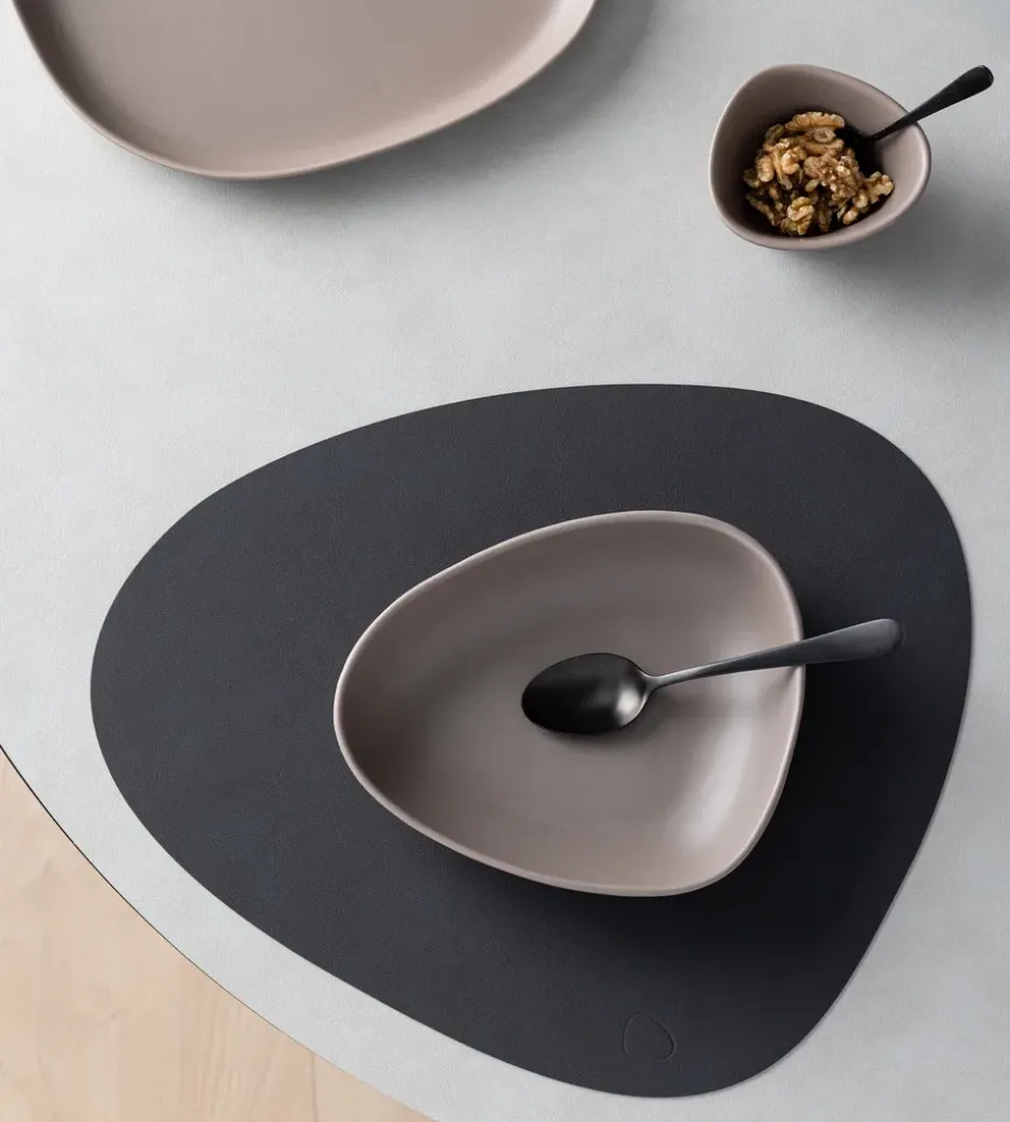 Curve Stoneware diep bord 19x22 cm, Warm grey