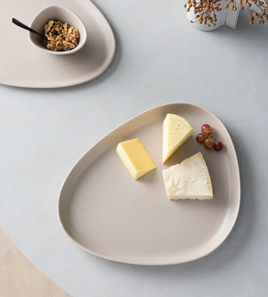 Curve Stoneware serveerschaal 30x35 cm, Sand