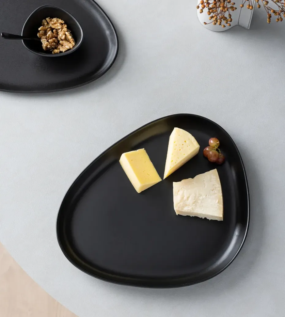 Curve Stoneware serveerschaal 30x35 cm, Black