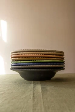 Daria pastabord Ø35 cm, Umbra