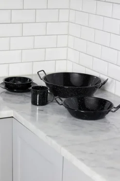 Doris emaille bord Ø20 cm, Zwart