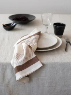 Ella servet 50x50 cm, Bruin