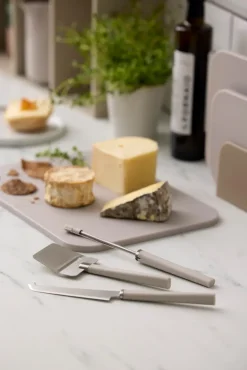 Emma kaasset 3 delen, Humus