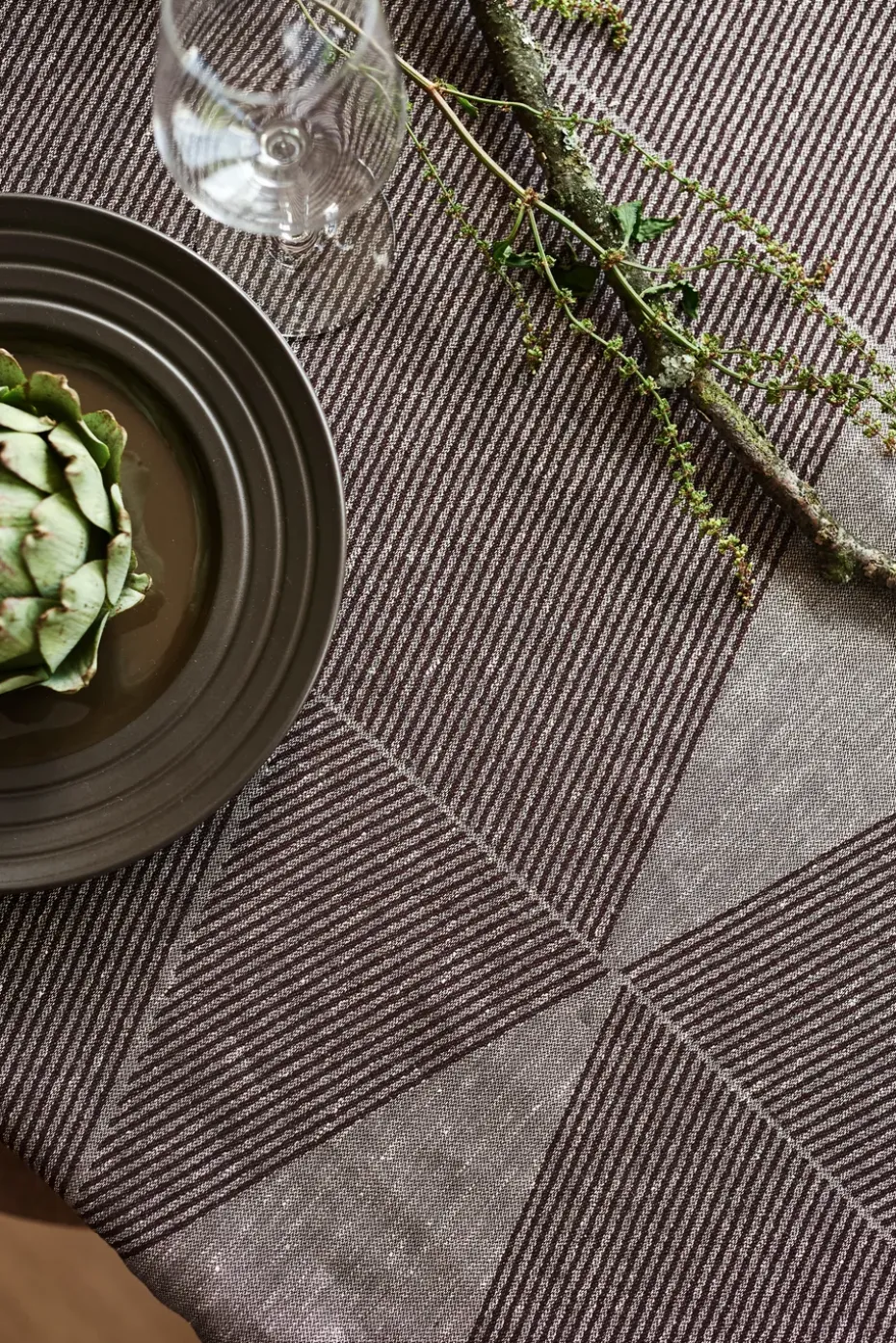 Geometric tafelkleed 147x250 cm, Bruin-wit