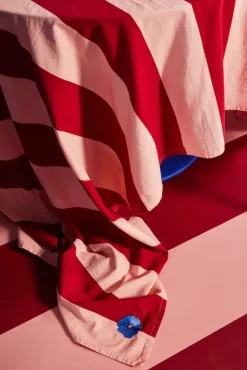 Leya stripe tafelkleed 150x250 cm, Rood-roze