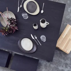 Mame karaf S, Oester