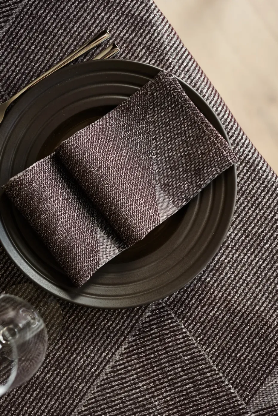 Metric servet 47x47 cm 4-pack, Bruin-wit