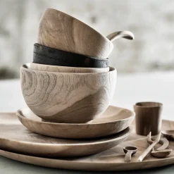 Muubs teak eierdop, Natuur