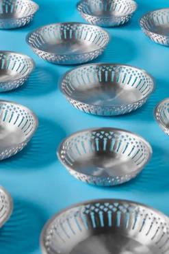 Nicolas Vahé broodmand 2 delig, Antiek zilverkleurige afwerking