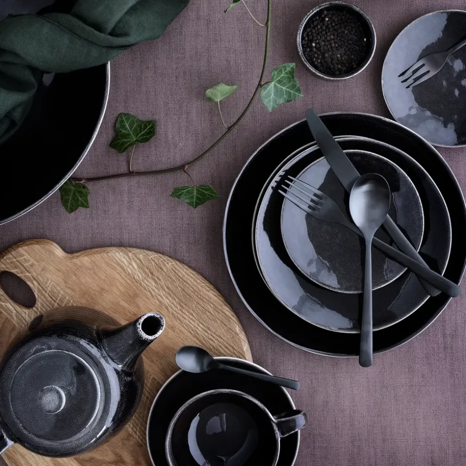 Nordic Coal theekop en schotel, 5,8 cm.