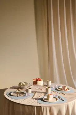 Nupo placemat curve L, Soft sky