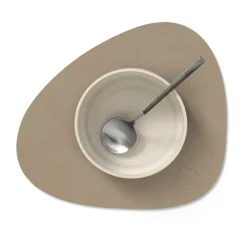 Nupo placemat curve S, Clay brown