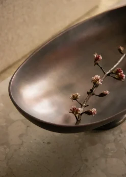 Pavot serveerschaal op voet, Bruin