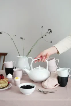 Swedish Grace theepot, snow (wit)