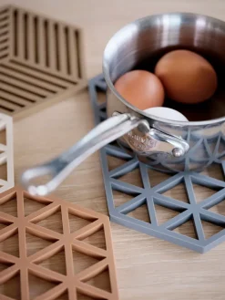 Triangle pannenonderzetter, Light Terracotta