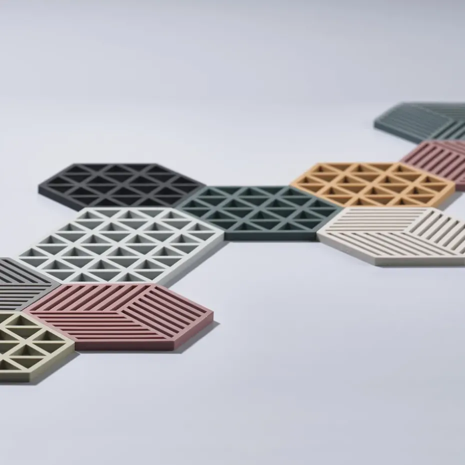 Triangle pannenonderzetter, cool grey (koelgrijs)